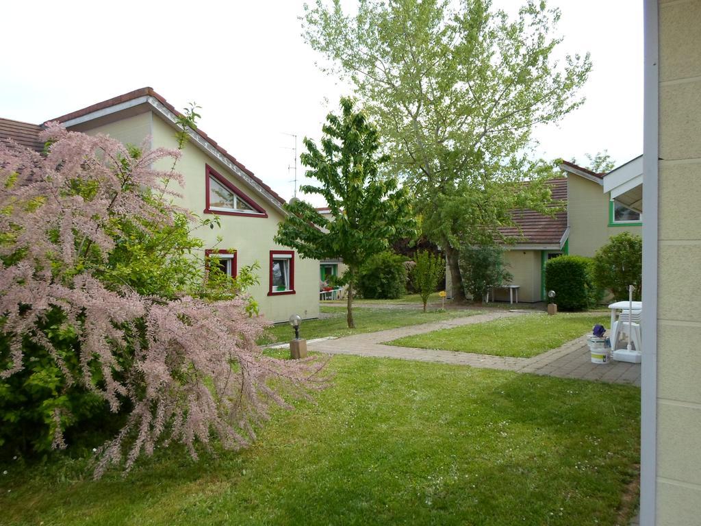 Bischoffsheim Appart'Hotel Les Acacias المظهر الخارجي الصورة